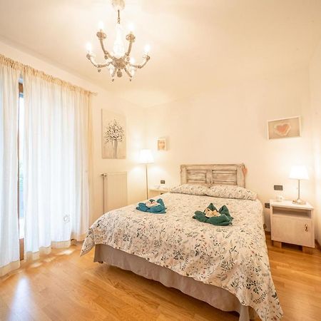 Апартаменты Dolce Casa Riva Экстерьер фото